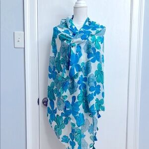 Floral Blue and White wrap/scarf